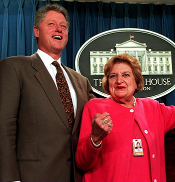 Helen Thomas with President Bill Clinton