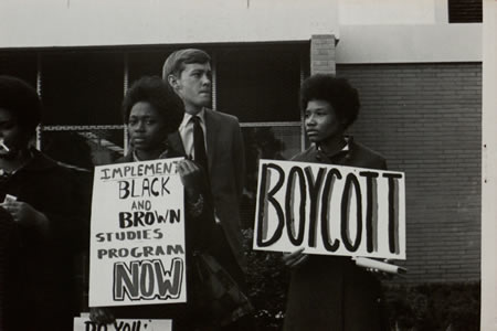 Students promote a boycott of classes.