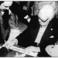 Segovia signs autographs, February 18, 1983