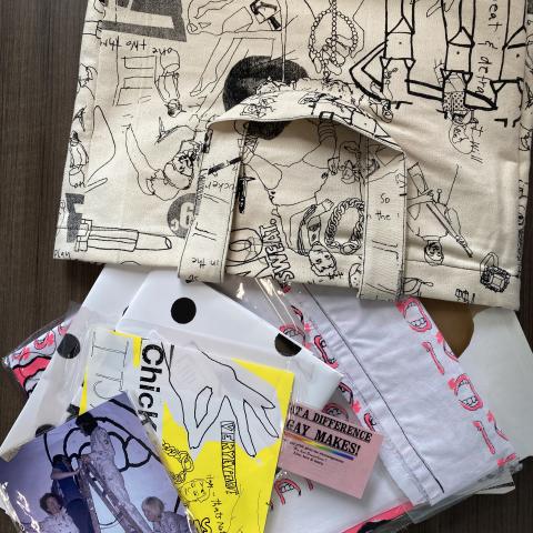 Canvas bag with contents displayed. N6497 .M87 2004