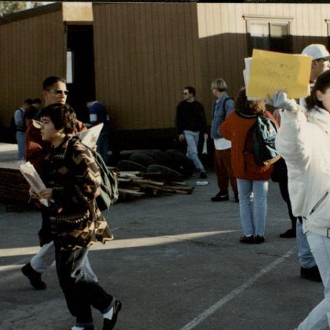 Students return to campus for the start of the Spring 1994 term