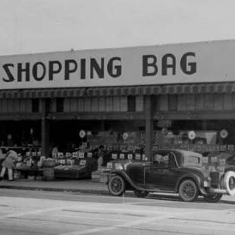 Shopping Bag grocery store, Foothill Boulevard between Haines Canyon and Tujunga Canyon Boulevard, Tujunga, 1940, ID: LLHS63