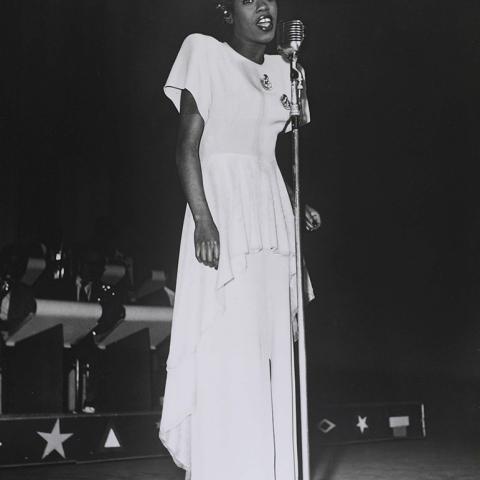 Sarah Vaughan singing at the Forest Club in Detroit, Detroit, 1946.