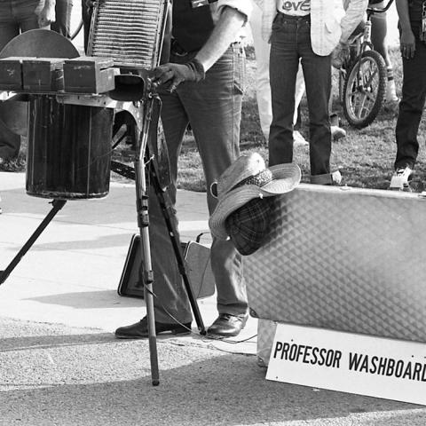 Venice, Professor Washboard, undated, Calvin Hicks Photograph Collection, Box 1 Folder 14