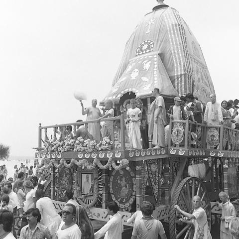 Venice, Spiritual procession, undated, Calvin Hicks Photograph Collection, Box 1 Folder 14