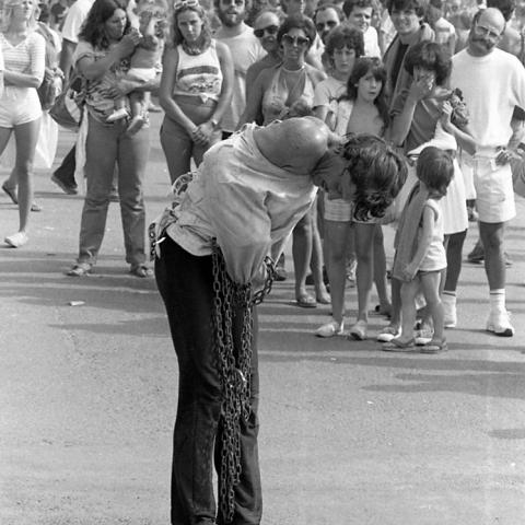 Venice, Escape artist, undated, Calvin Hicks Photograph Collection, Box 1 Folder 16