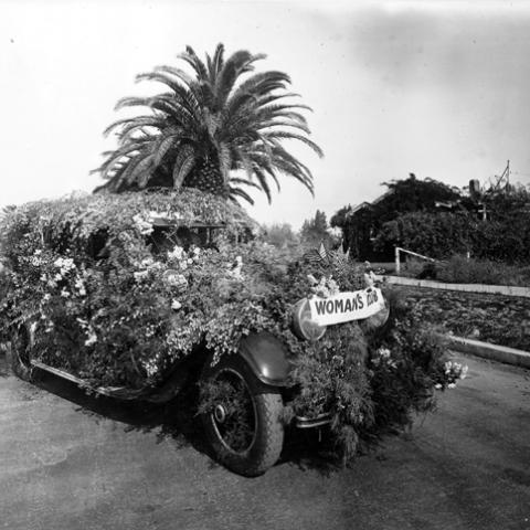 Owensmouth Women's Club's entry in Armistice Day Parade, 1929