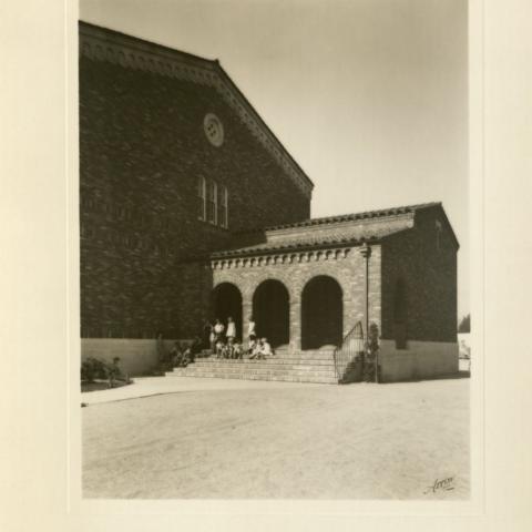North East view Dorris Place Elementary School located in Elysian Valley near Elysian Park, ca. 1926