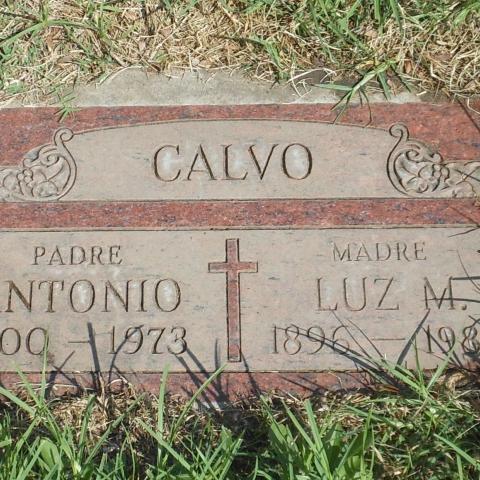 Headstone for Antonio Regalado Calvo and Maria de la Luz Mendez Calvo.