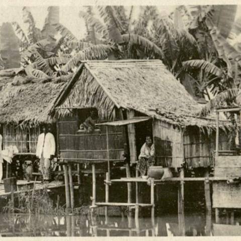 Filipino stilt house
