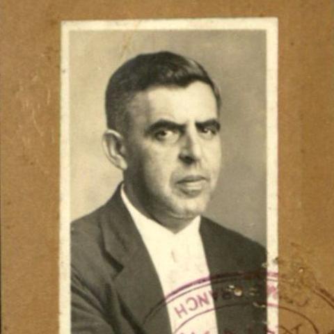 Front of Shanghai Municipal Police Curfew Pass for Isaac Poltere, 1937