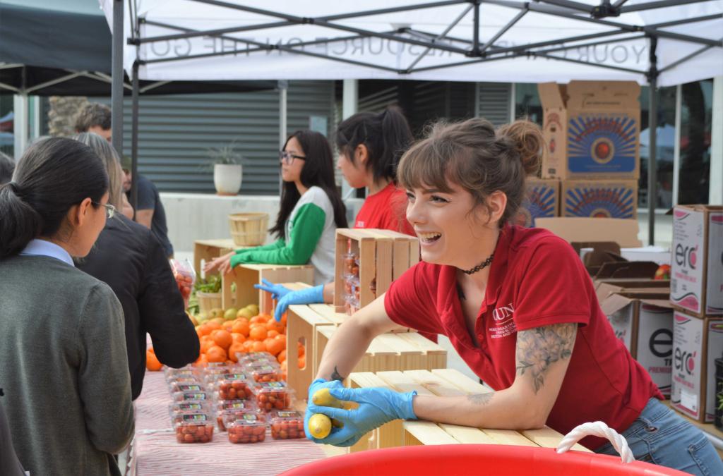 Pop-up pantry