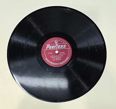 Las Mañanitas phonograph, 1950, Zaruhy 