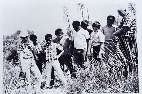 Photograph of students and docent