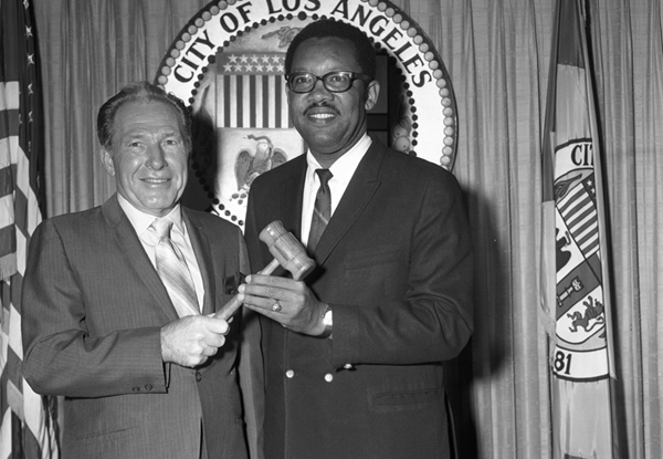 Sam Yorty and Brad Pye, Jr. at City Hall, 1970