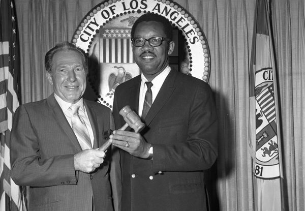 Sam Yorty and Brad Pye, Jr. at City Hall, 1970