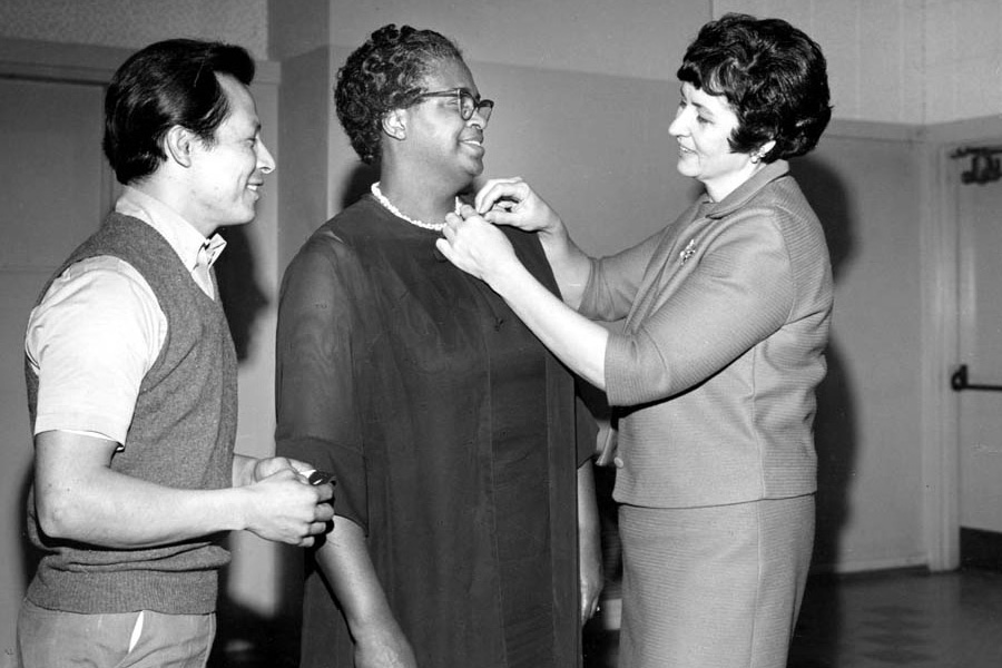 Mother Rosa L. Broadous receiving PTA of San Fernando Lifetime Membership pin