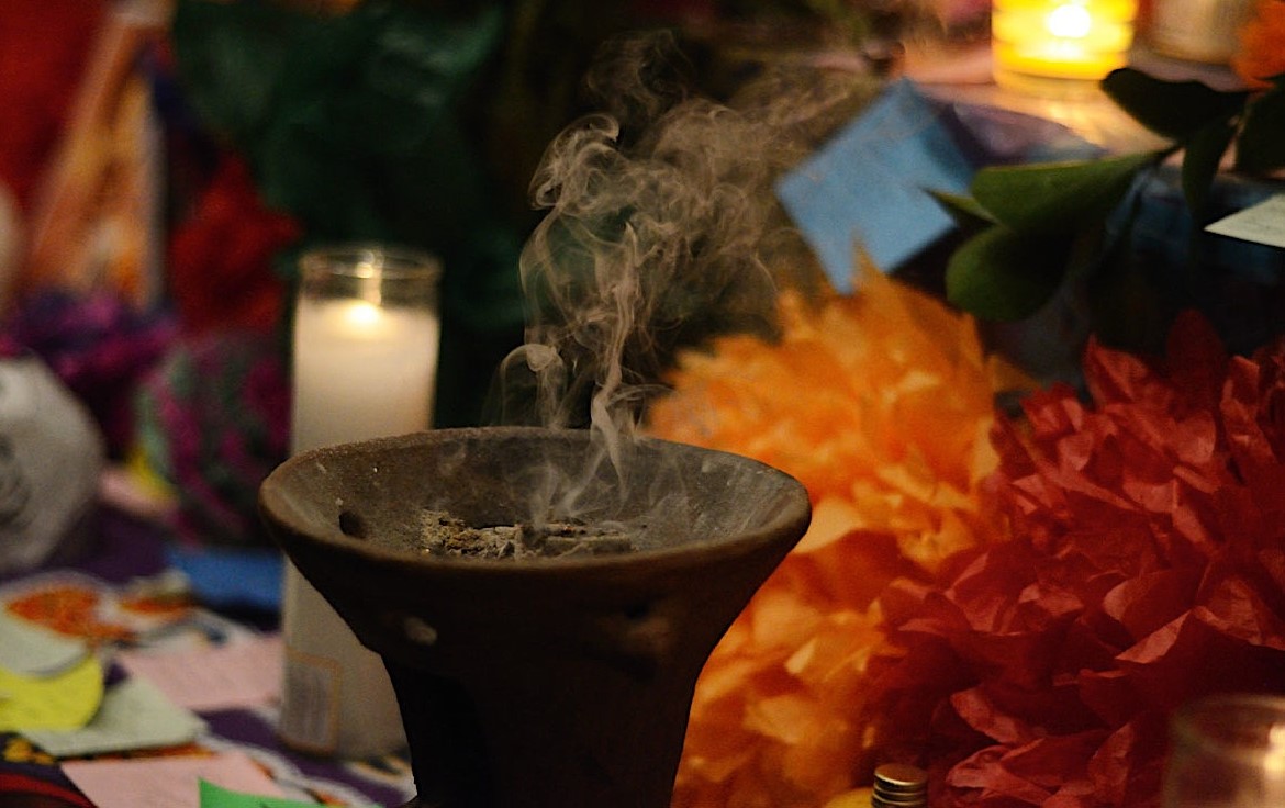 dias de los muertos display with incense