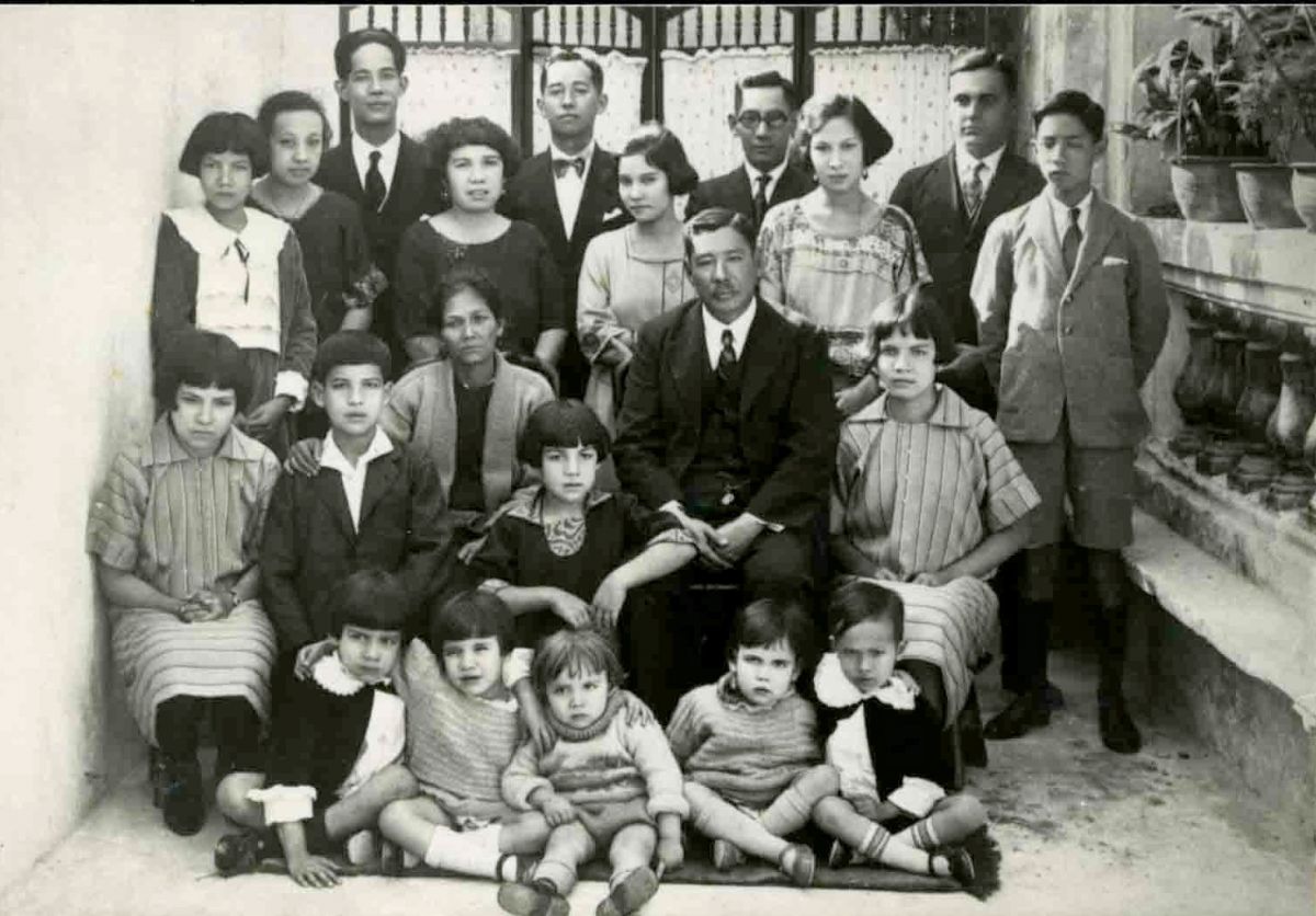 Family of Jose Angelico Lopes Osorio, Jorge P. Forjaz Collection